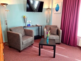 Habitación junior | Escritorio y wifi gratis