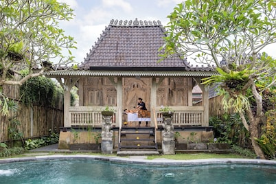 Wooden Ganeca Villas by GenuineHost