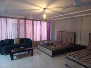 Living area - Near bahria orchard hospital (Lahore)