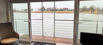 Hausboot der Friesländer