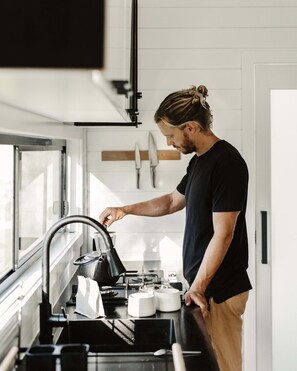 Réfrigérateur, plaque de cuisson