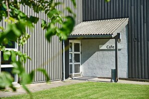 Basic Room | Terrace/patio - Danhostel Aalborg (Aalborg)