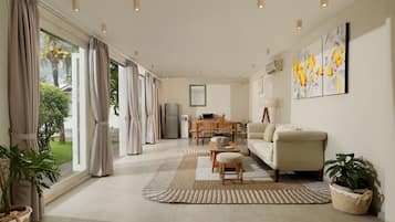 3 bedrooms, minibar, individually furnished, desk