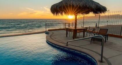 This condominium is a 2 bedroom(s), 2 bathrooms, located in Barra de Navidad, Jalisco.