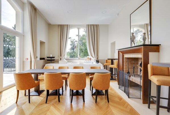 Daily buffet breakfast (EUR 12 per person)