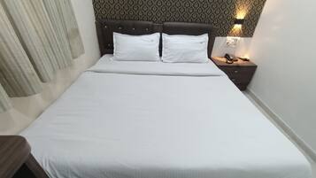 Free WiFi, bed sheets