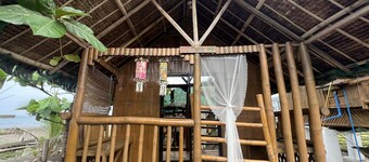 Lover'S Point Beach Front Resort