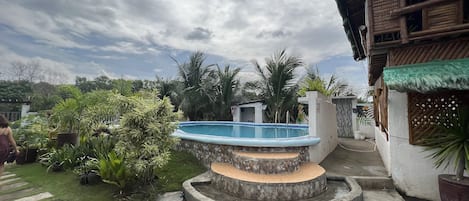 Piscine extérieure