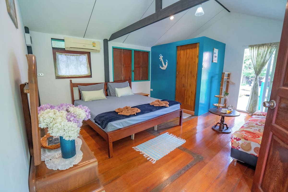 Villa estÔndar | 1 habitación, escritorio, wifi gratis y ropa de cama