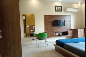 Classic-Doppelzimmer | Schreibtisch, kostenloses WLAN, Bettwäsche