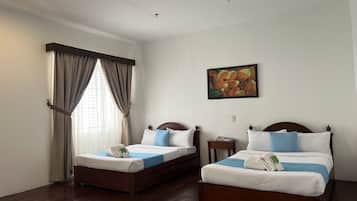 Desk, free WiFi, bed sheets