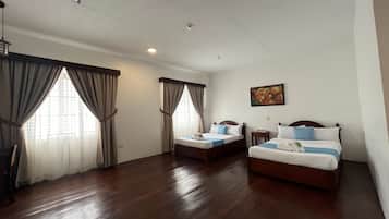 Desk, free WiFi, bed sheets