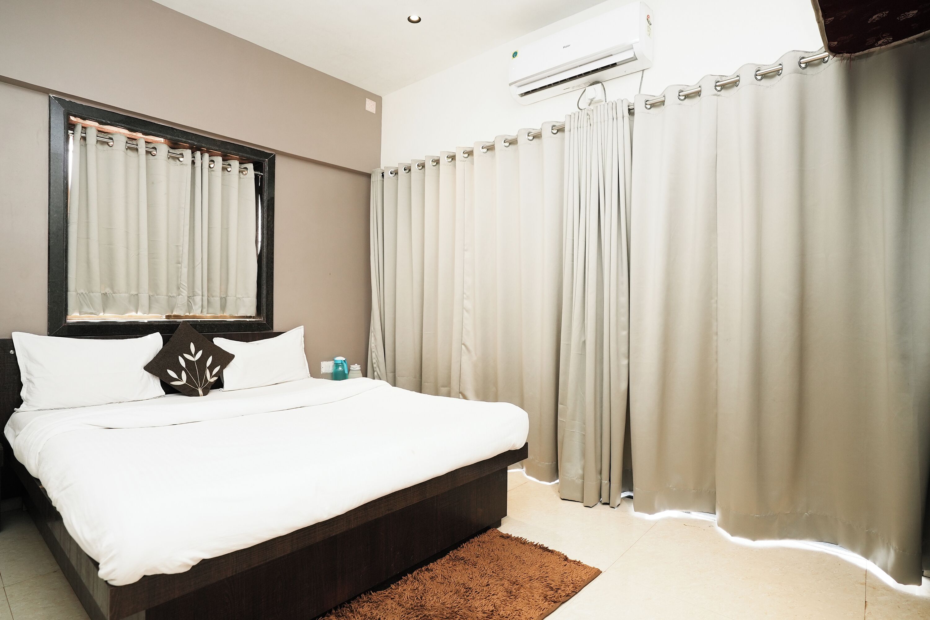 4 bedrooms, free WiFi, bed sheets