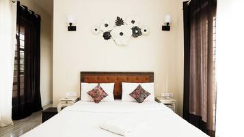 Classic Villa | 6 bedrooms, desk, iron/ironing board, rollaway beds