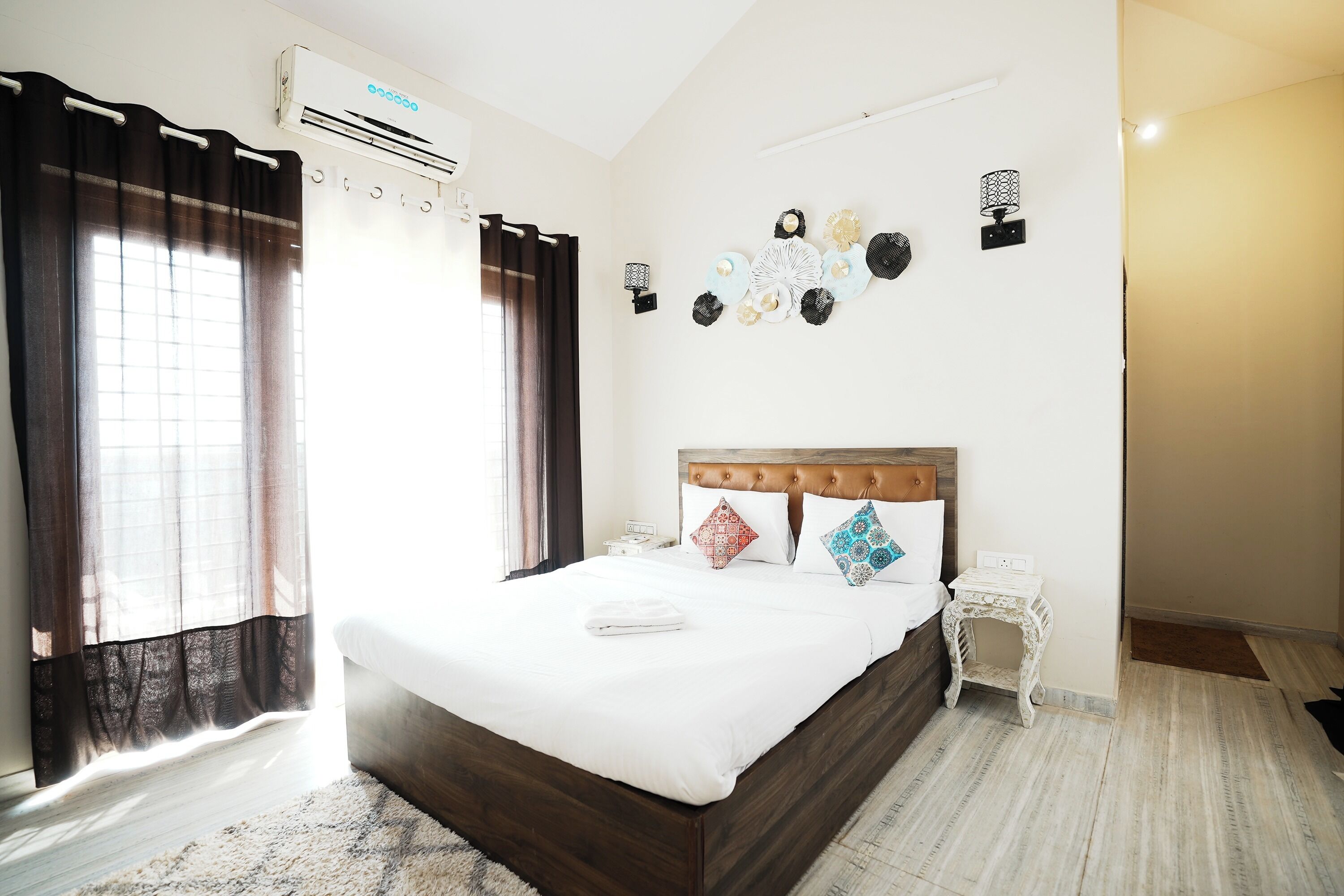 Classic Villa | 6 bedrooms, desk, iron/ironing board, rollaway beds