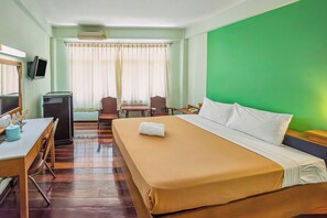 Habitació doble estàndard, 1 llit de matrimoni gran | Vista des de l'habitació
