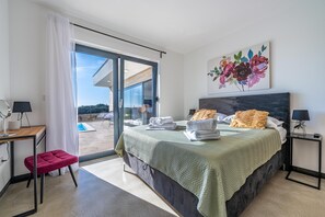 2 Schlafzimmer, Schreibtisch, BĂŒgeleisen/BĂŒgelbrett, kostenloses WLAN