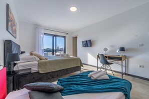 2 Schlafzimmer, Schreibtisch, Bügeleisen/Bügelbrett, kostenloses WLAN