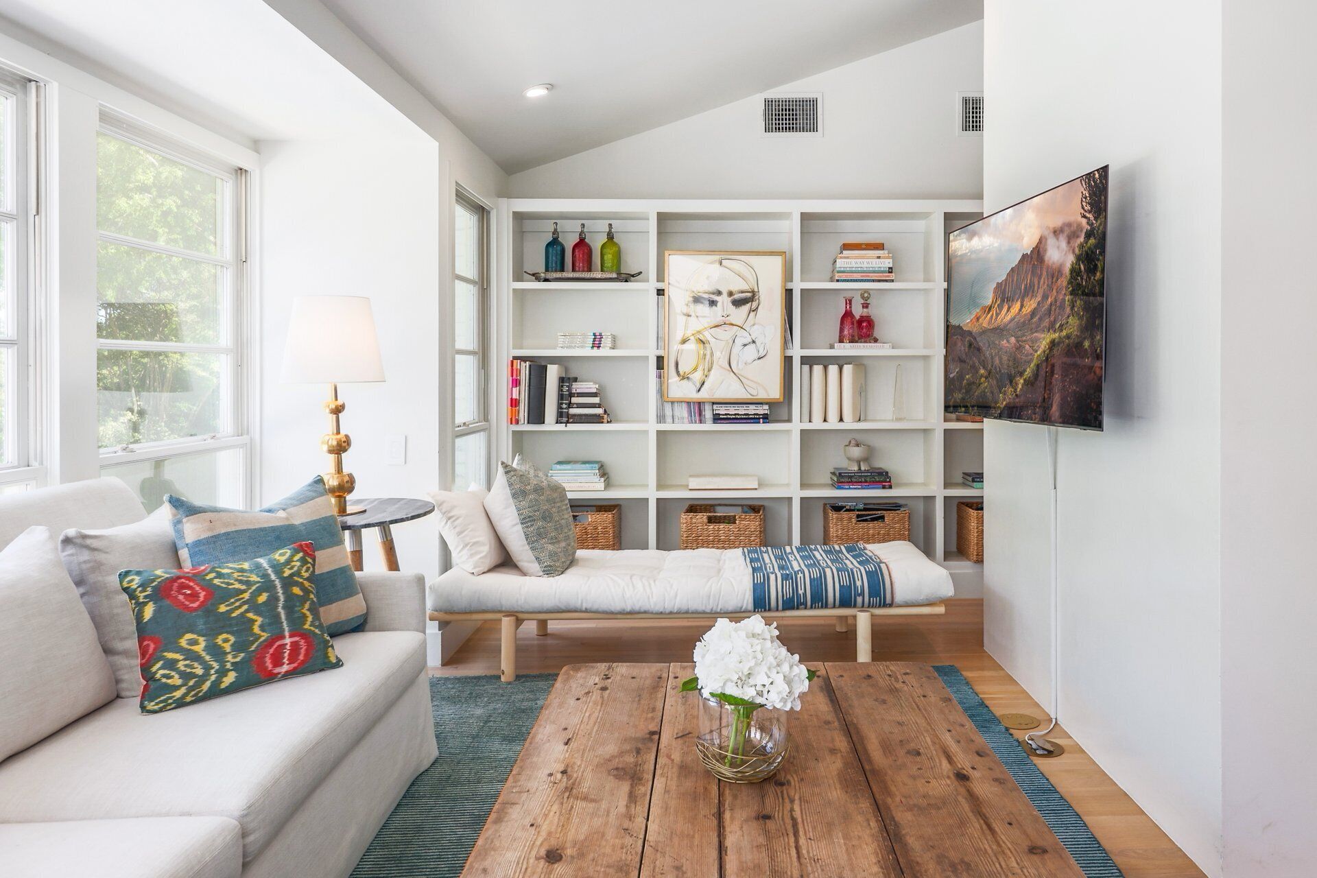 Smart TV, fireplace, table tennis, books