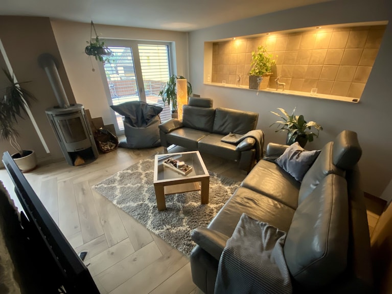 Schöne Wellness-oase Mit Pool, Sauna, Terrasse Und Kamin Für Sie Ganz Privat - Freiberg
