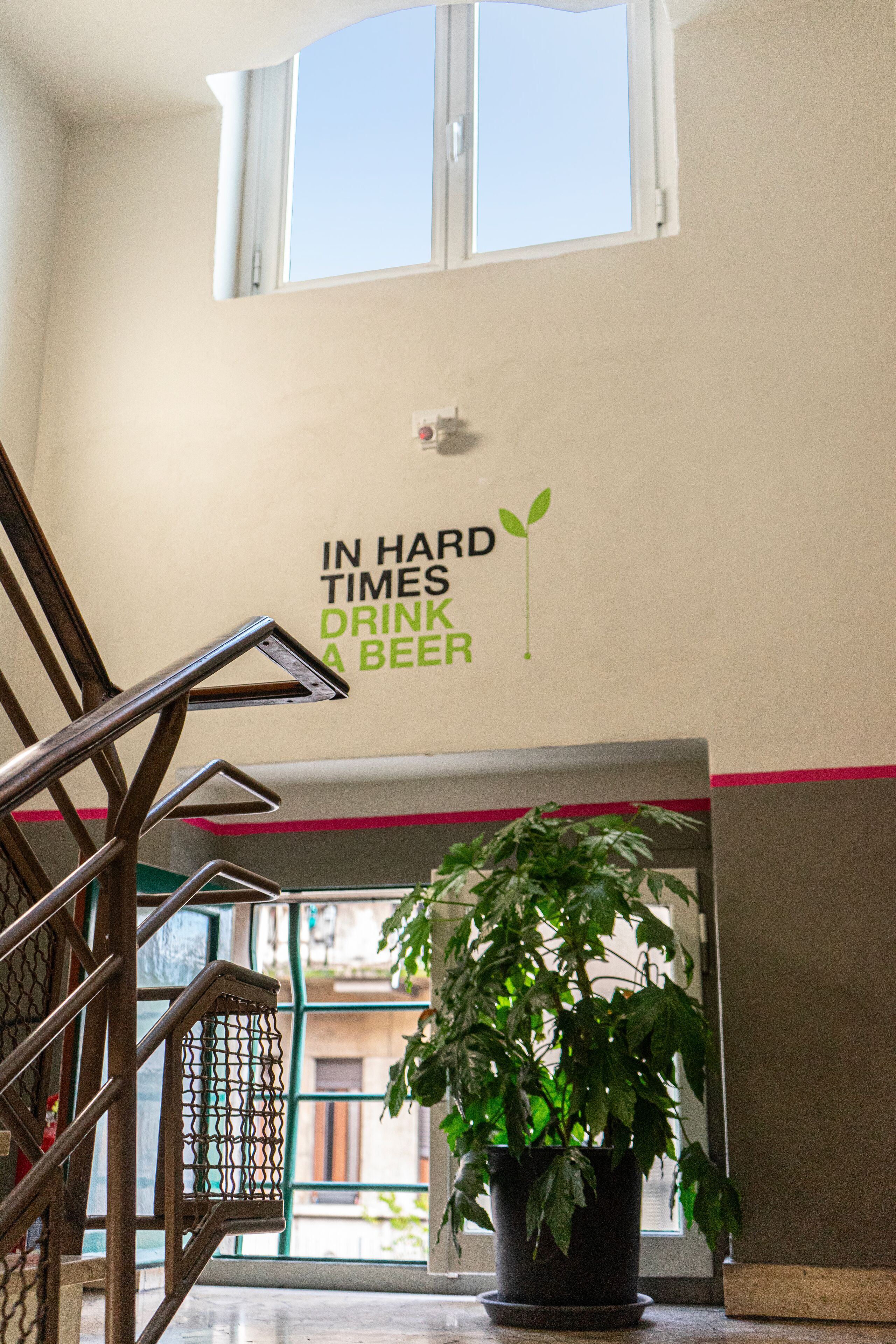 درابزين على السلالم