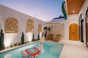 Pool - Melviano Suite Villa (Batubulan)