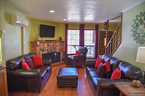 Fireplace, DVD player