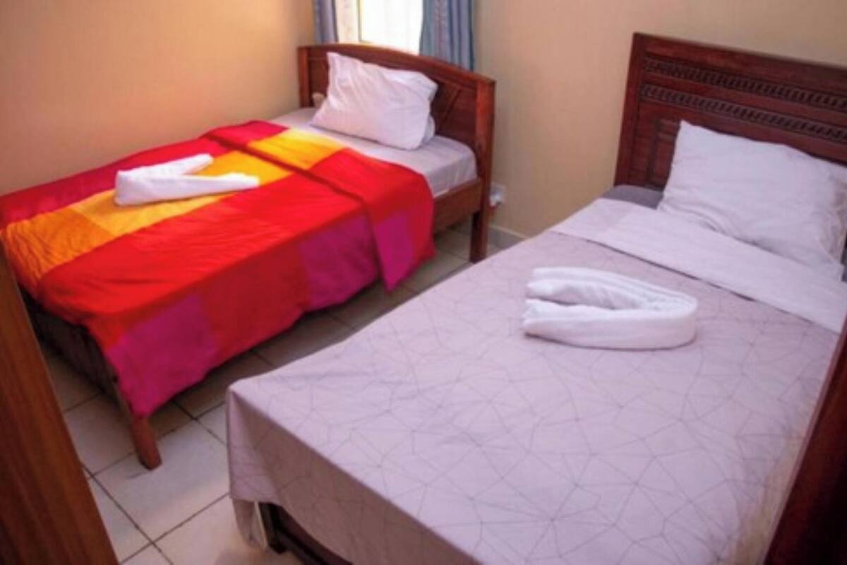 Apartment, 4 Schlafzimmer | Schreibtisch, kostenloses WLAN, individuell dekoriert