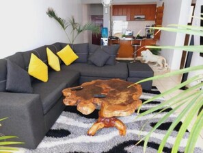 Apartment, 3 Schlafzimmer | Wohnzimmer