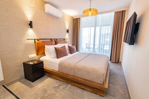 Superior Room | Desk, laptop workspace, free WiFi, bed sheets - BD SUITES (Foça)