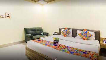 Free WiFi, bed sheets