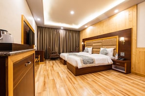 Premier Room | 1 bedroom, desk, laptop workspace, free WiFi