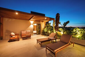 Penthouse Room with Sea View & Outdoor Jacuzzi | Balkon