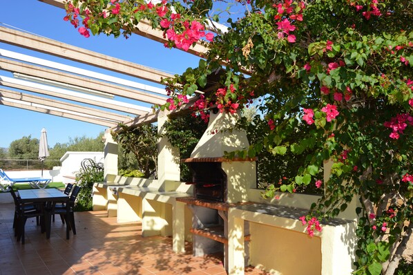 Outdoor dining - Casa Rural en L'ametlla de Mar (L'Ametlla de Mar)