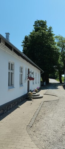 Den Hvide Farm på Toppen af Danmark. 2 Sammenhængende Værelser-5 Senge-eget bad