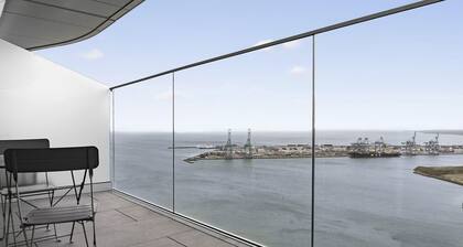 Penthouse paradise on 39th floor