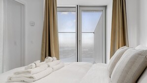 1 bedroom, desk, iron/ironing board, WiFi