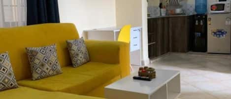 Leilighet, 2 soverom | Individuelt dekorert, individuelt innredet og skrivebord