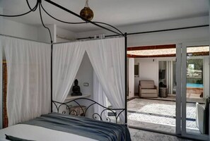 4 bedrooms