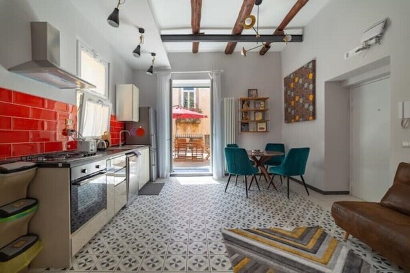 Private kitchen - CENTRAL Designer Apartment, Toledo + Terrace (Napoli)
