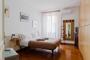 1 makuuhuone, silitysrauta/-lauta, Wi-Fi, vuodevaatteet