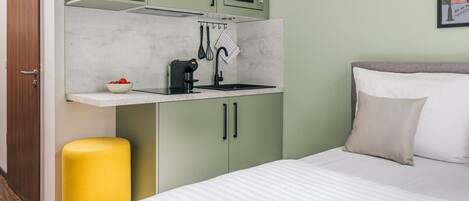 Basic Studio | 1 bedroom, free WiFi, bed sheets