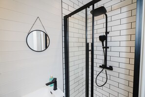 Hytte – deluxe, eget bad (Black Moss Cabin ) | Bad