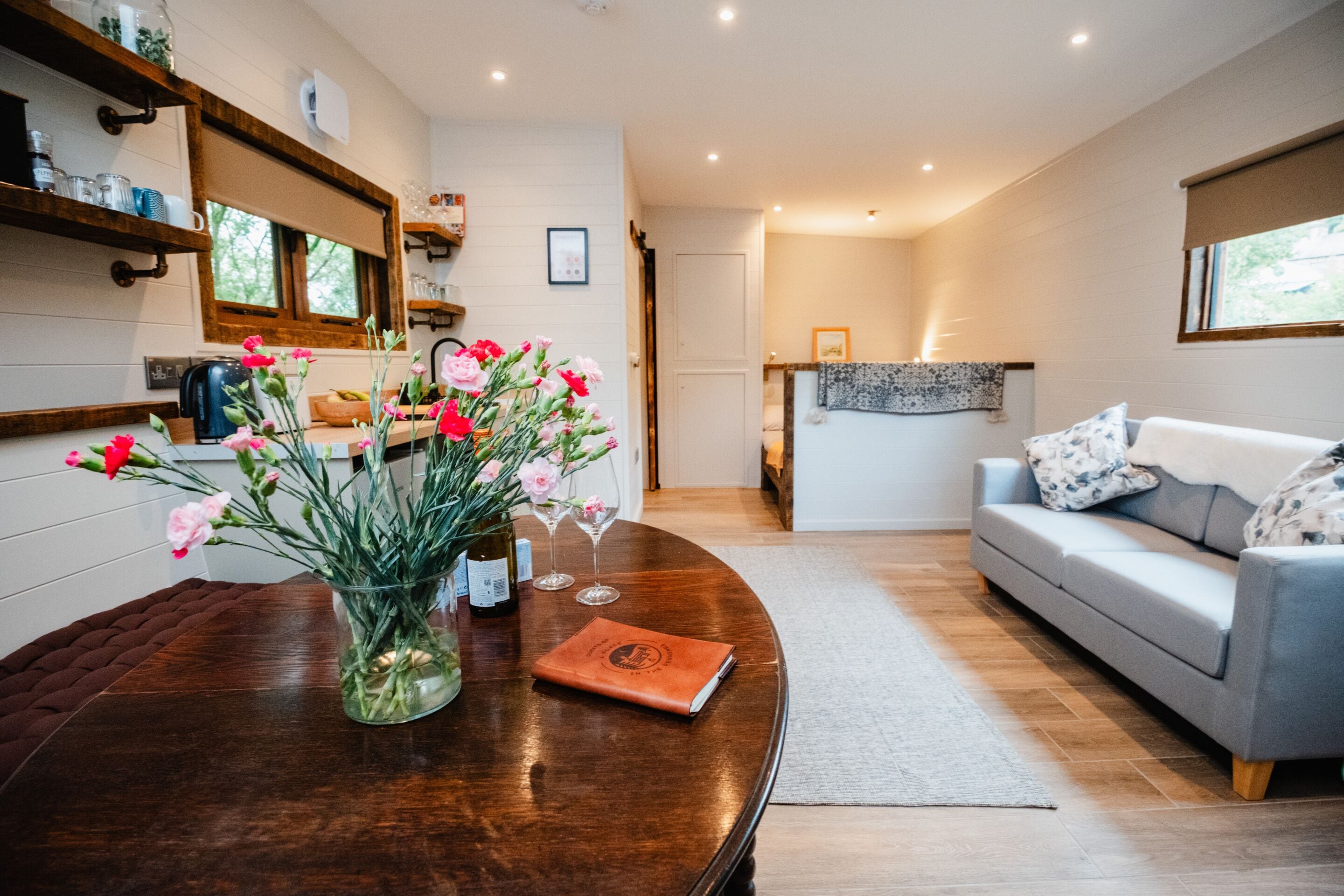 디럭스 캐빈, 앙스위트 (Red Brook Cabin) | 라운지