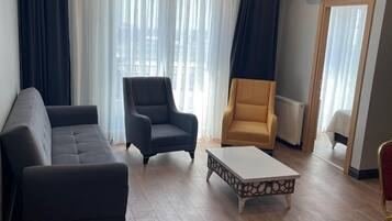 City Apartment | Living area