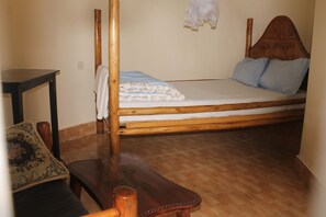 Comfort Cottage | 6 bedrooms, Egyptian cotton sheets, premium bedding, desk