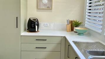 Fridge, microwave, coffee/tea maker, electric kettle