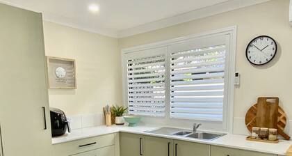 Self-contained Studio in Pimpama - Gold Coast. Close to all major theme parks.