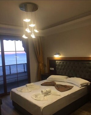 View from room - Avsa Blue Sea Otel (Marmara)
