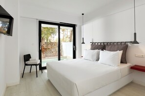 9 bedrooms, iron/ironing board, free WiFi, bed sheets